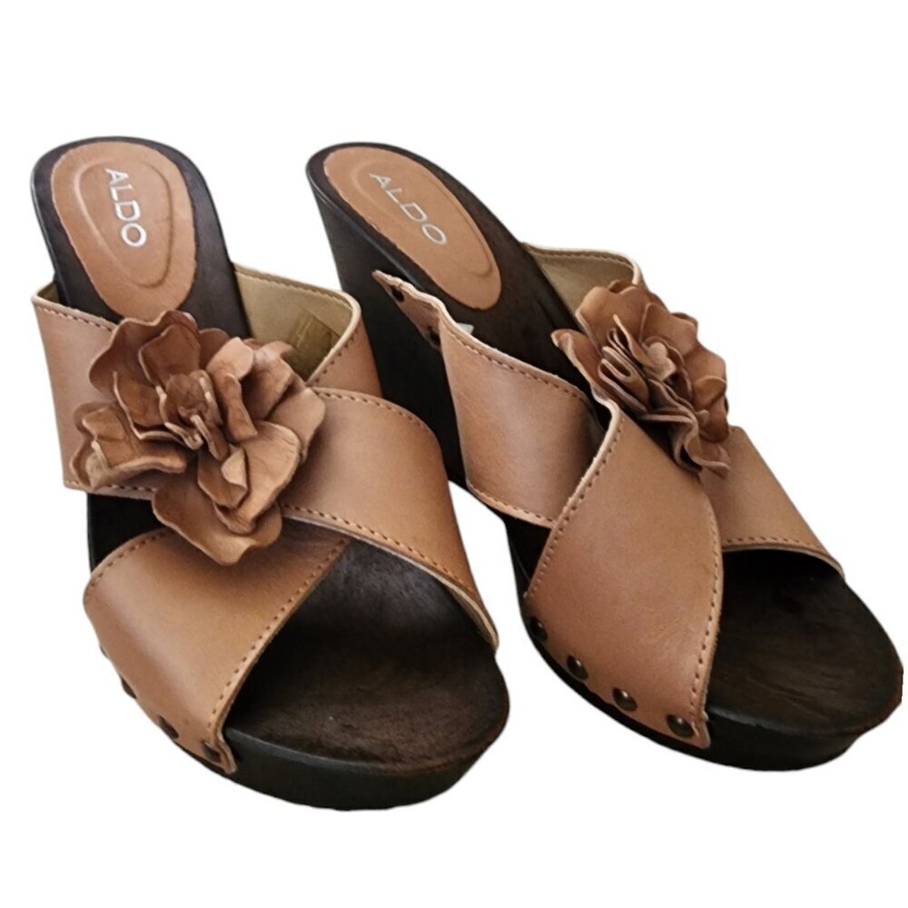 Aldo Tan Leather Wedge heel Size 9 NWOT